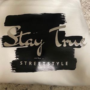 StayTrue-Streetstyle White Hoodie